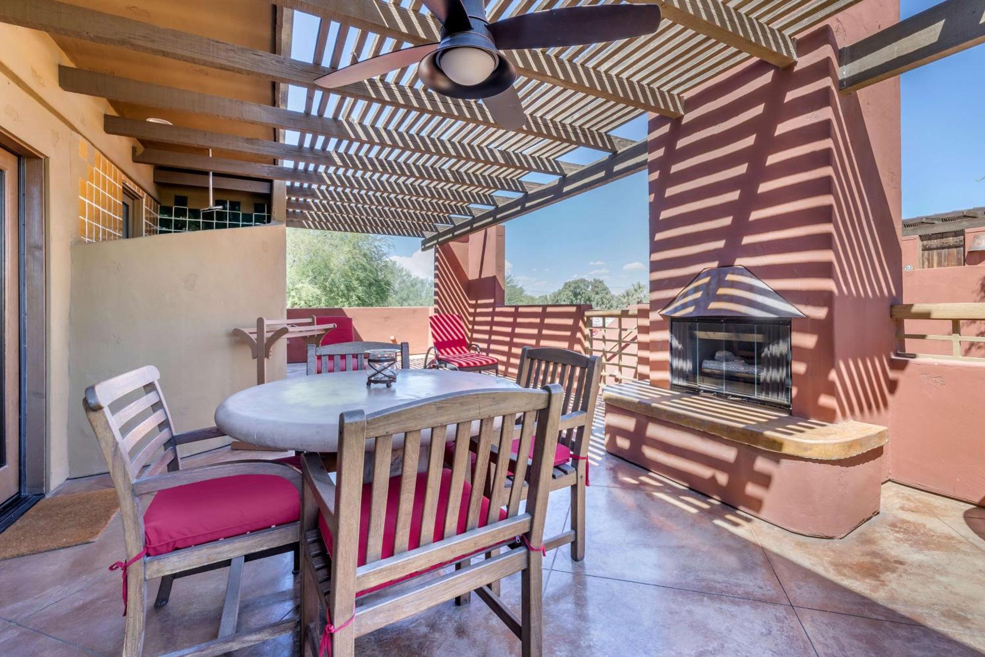 Hilton Grand Vacations Club بالم ديزرت المظهر الخارجي الصورة